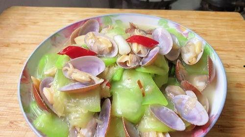 呱呱吃瓜爆料吃瓜热门吃瓜,揭秘热门吃瓜事件背后的真相